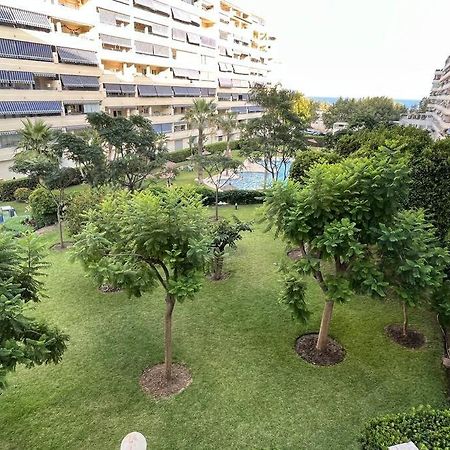 Marbella Piso En Casco Junto A Playa Piscina In Summer Season Ngoại thất bức ảnh